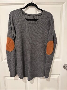 Acting Pro Charcoal Waffle Knit Crewneck Top